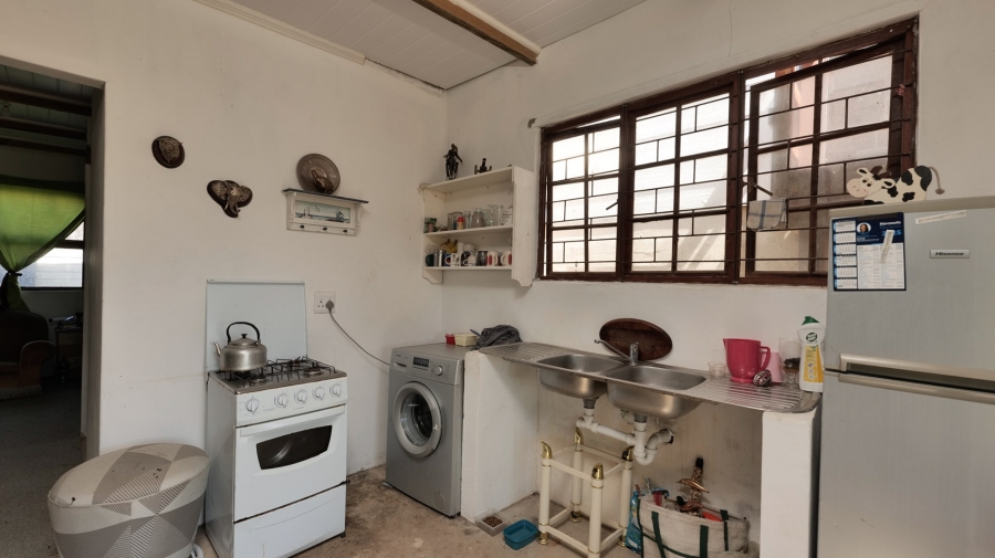 6 Bedroom Property for Sale in Arniston Western Cape